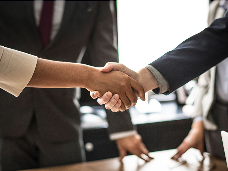 Handshake-business-800-600